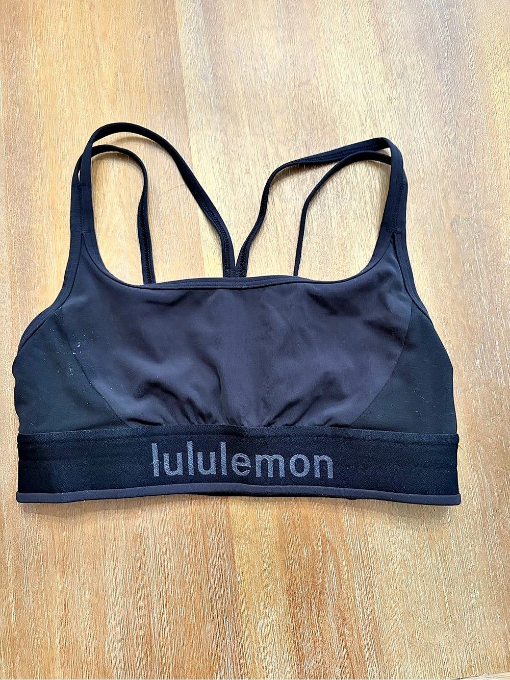 lululemon Logo Train Strappy Bra Black Size 6